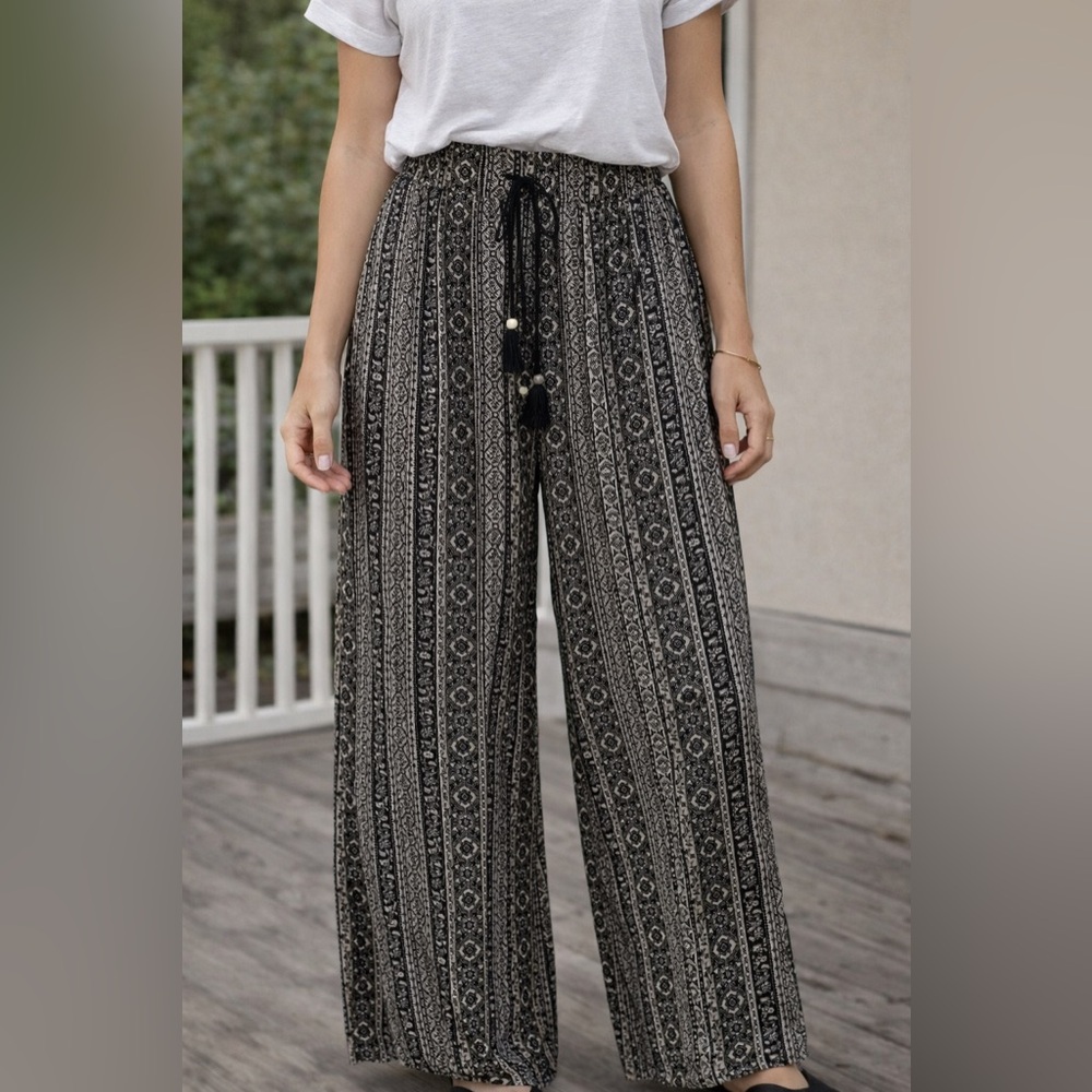 🌟3 for $30 🌟 Willow & Sage | Wide Leg Palozza | Black/White | High Rise | M 🕥